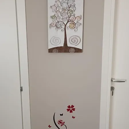 Europa Bed Bed & Breakfast 3*