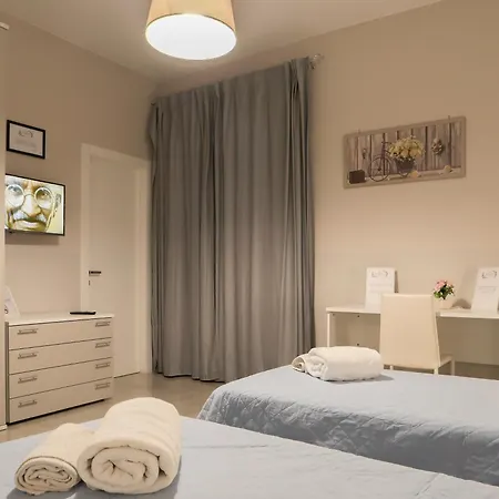 Alojamento de Acomodação e Pequeno-almoço Europa Bed Parma